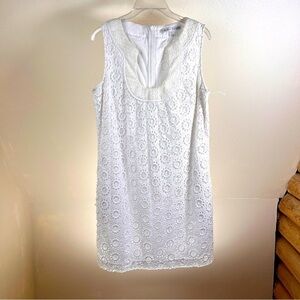 TRINA TURK White Eyelet Lace Sleeveless Dress with Horseshoe Scoop Neck.Size 8.
